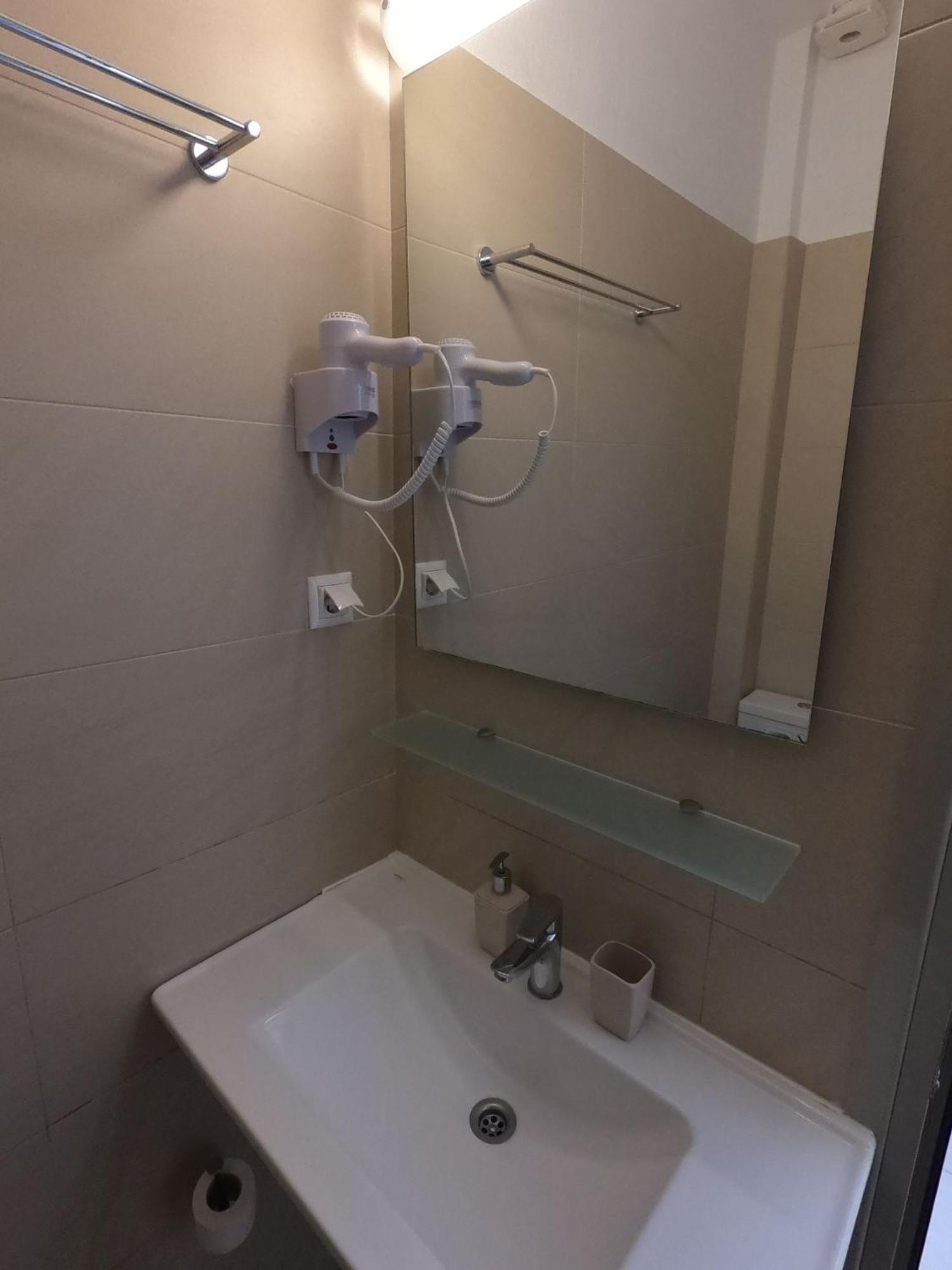 Finikas Garden Beach Resort Nikiti Exterior foto