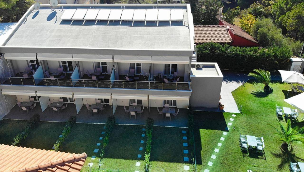 Finikas Garden Beach Resort Nikiti Exterior foto