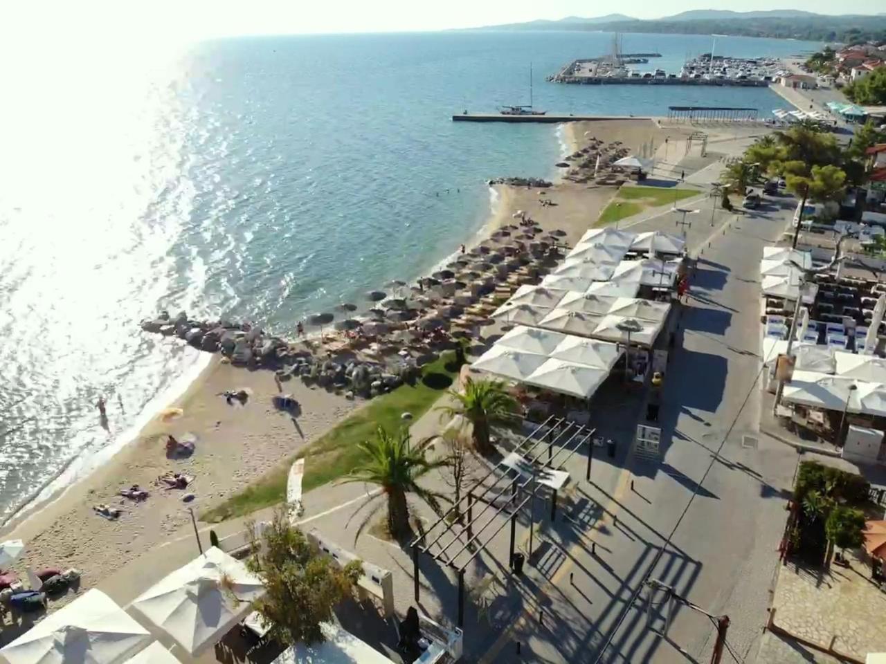 Finikas Garden Beach Resort Nikiti Exterior foto